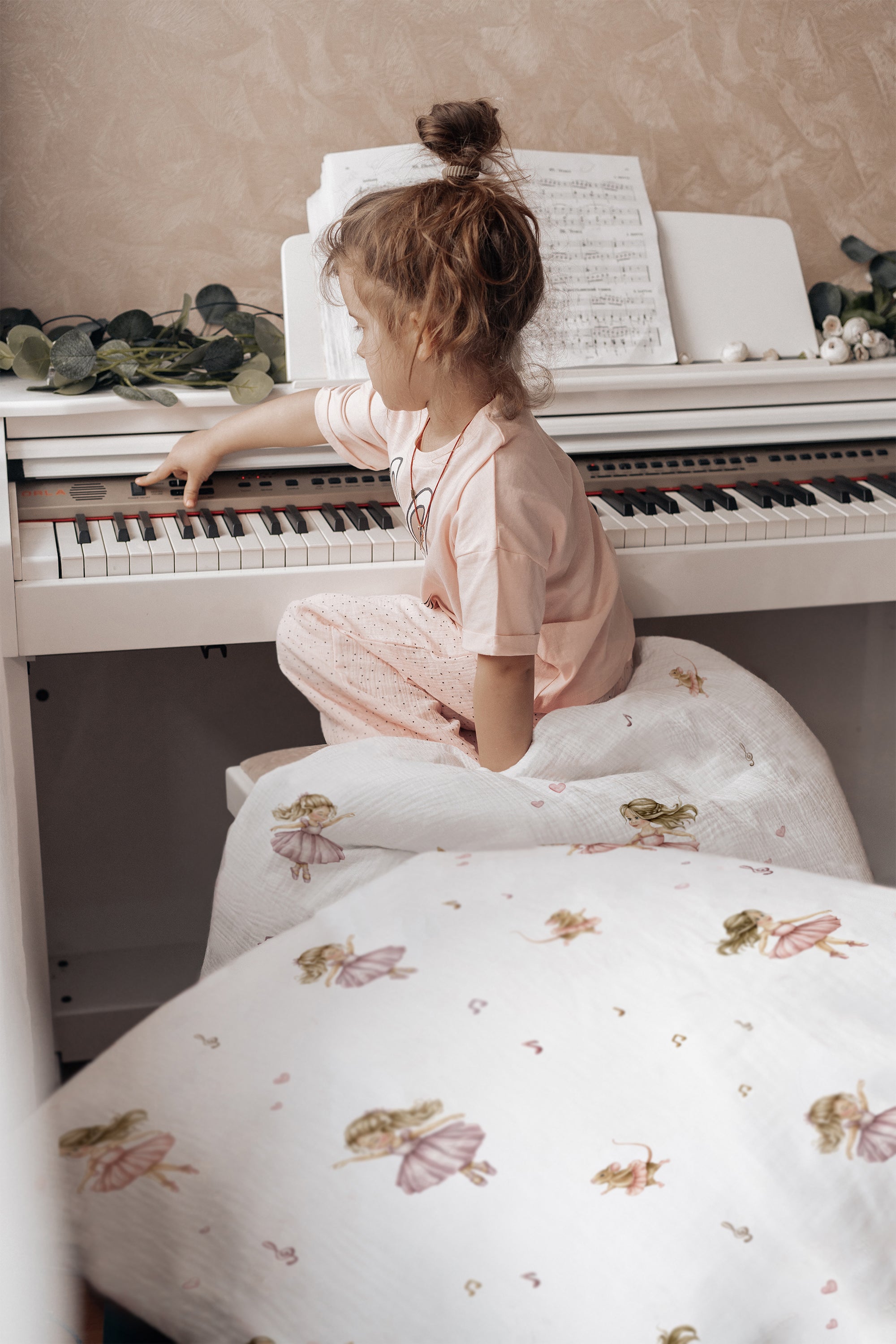Dancer Duvet Cover and Pillowcase Set